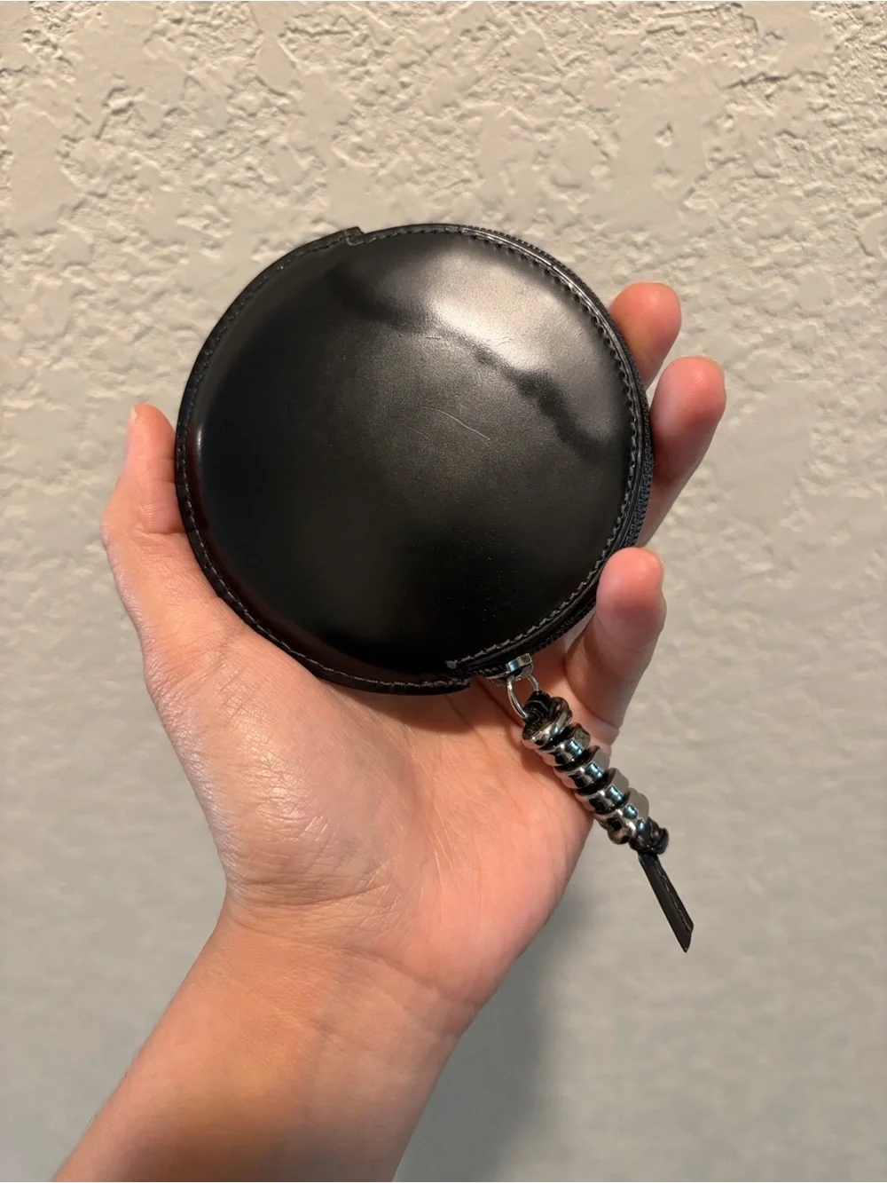Loewe compact round